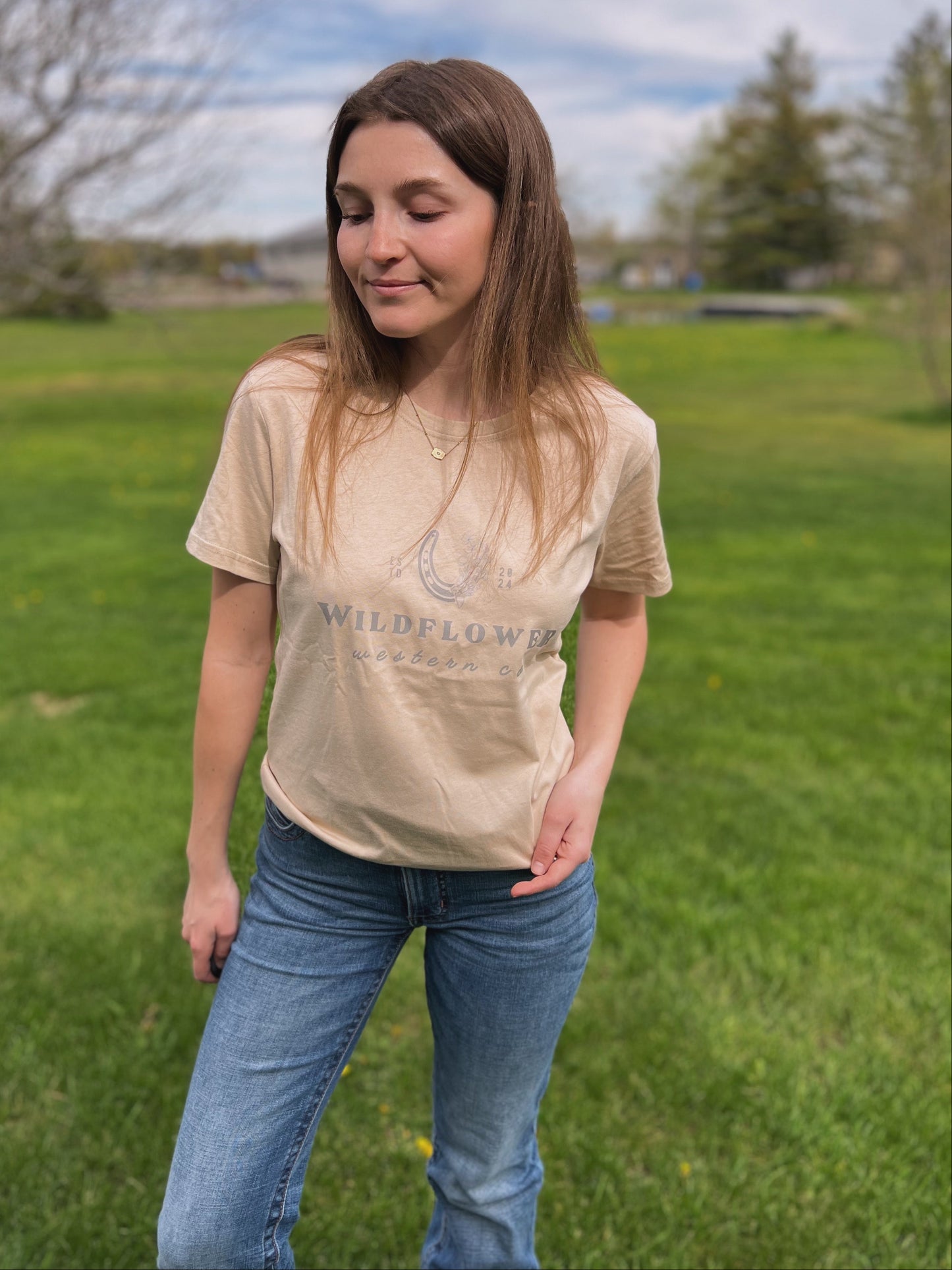 Wildflower Western Women's Fitted Tee (Horseshoe)