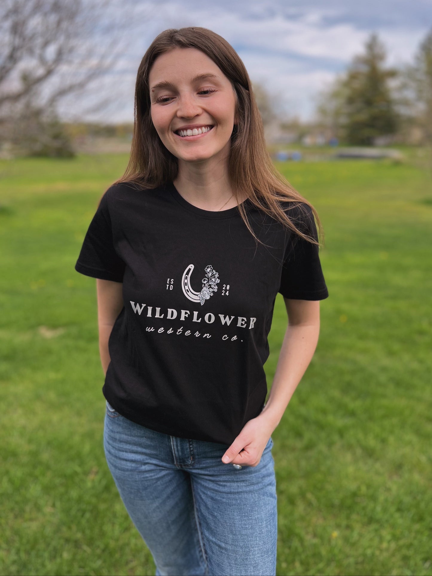 Wildflower Western Women's Fitted Tee (Horseshoe)